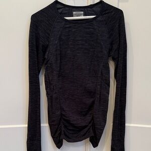 Athleta Women's Blue/Black Long Sleeve Top. Great base layer!
